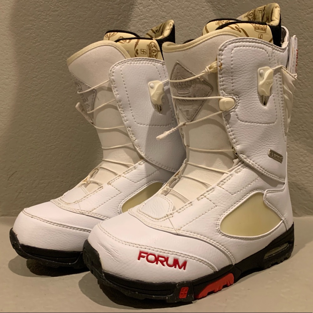 Forum Snowboard Boots